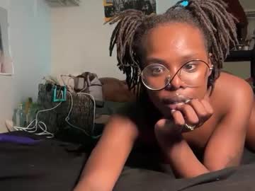 kinkycoupleinteracial's chat room