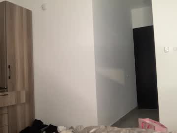 lolasinclairr's chat room