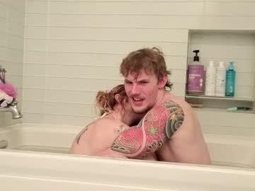 aliceinaceland's chat room