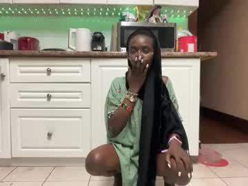 kinkycoupleinteracial's chat room