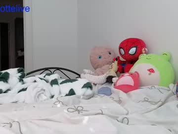 redcharlotte's chat room