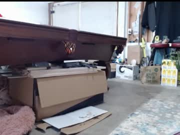 rosegold18's chat room