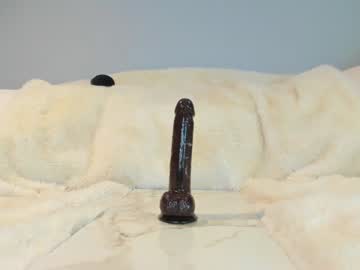 eatmygingersnapps's chat room