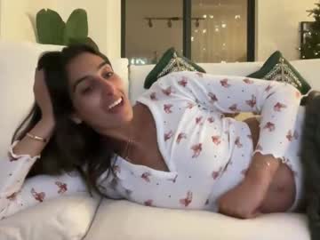 camiliakxoxo's chat room