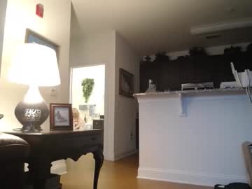 hotblondemilf1962's chat room