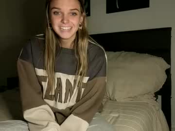 scarletterose_504259's chat room