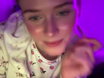 shadebabe's chat room