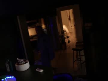 blondefoxsilverfox's chat room