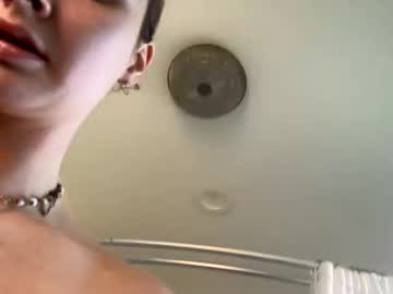 tylababyy's chat room