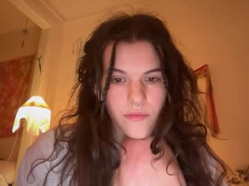 sky_lounge's chat room