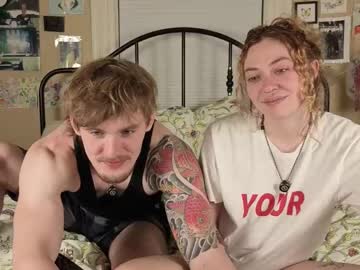 aliceinaceland's chat room