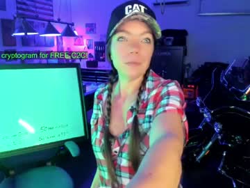 mindymars's chat room