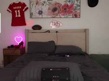 ari_lovexo's chat room