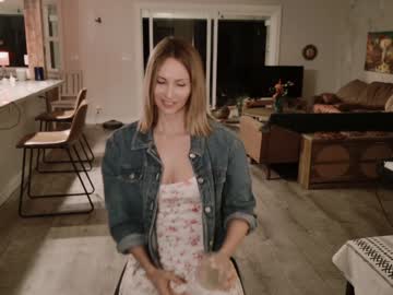 kaileeshy's chat room