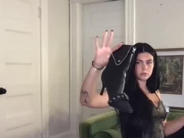 stacywithuu's chat room