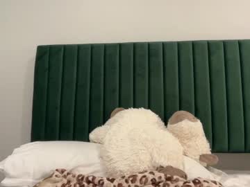 lilylustxoxo's chat room