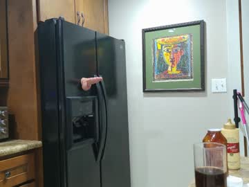 ellalowe's chat room