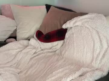 officiallyonlytams's chat room