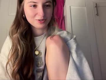 fantasyella's chat room