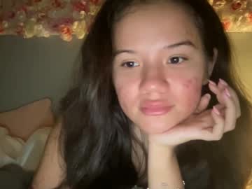 babyaves's chat room