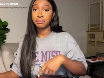 violet6xft's chat room