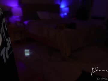 phoenix_taylor's chat room