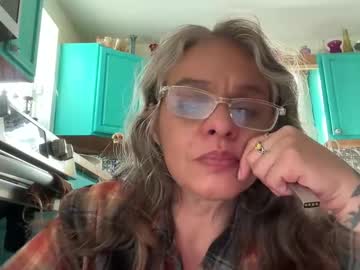 degeneratesaint's chat room