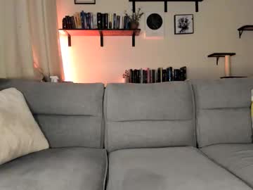 littlerowbo's chat room