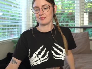emma_ruby's chat room