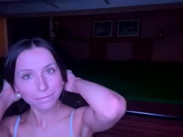 luvisabellaxox's chat room