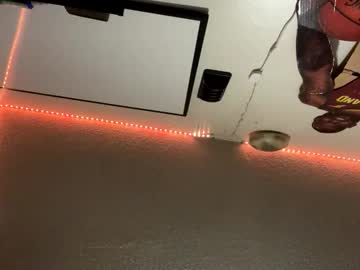 nikkinotnicki00's chat room