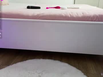 ilikeithaard's chat room