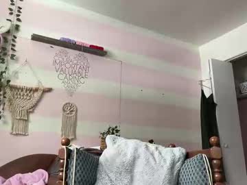 kinkilexixxx's chat room