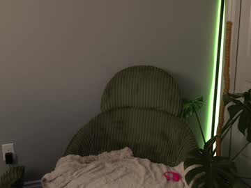 littlemiss_kira's chat room