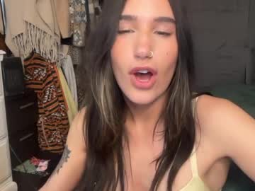 ella2sweet's chat room