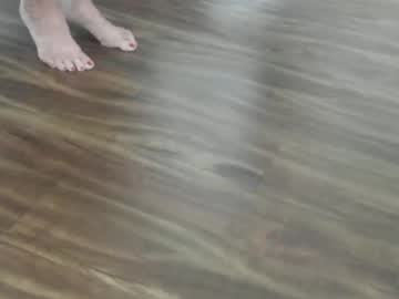 lovingcouple1969's chat room