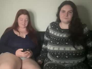 scarletttsinner's chat room