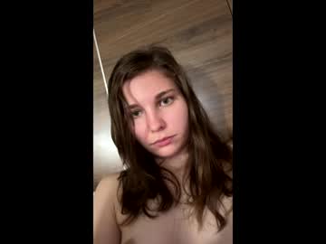 deepthroatqueen33's chat room