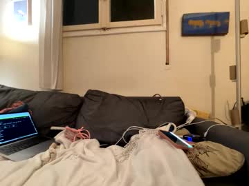 chellybear101's chat room