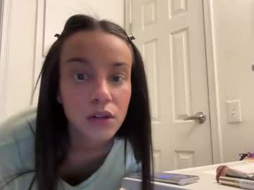 briannay0unggg's chat room