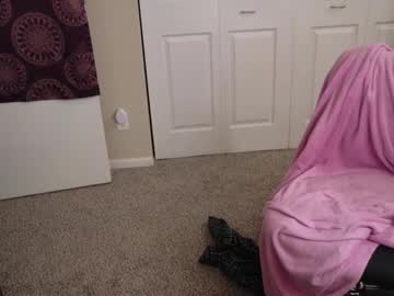 luckyducky02's chat room