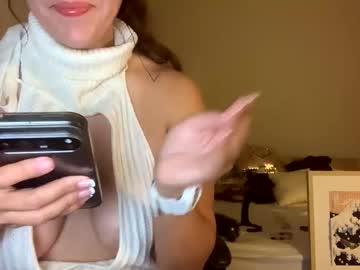 laineylifts's chat room