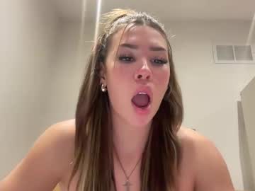 pussypower20's chat room