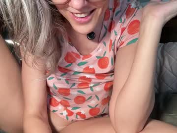 sunnie_dayz's chat room