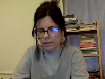 sweetriddance's chat room