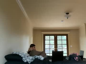 chloeros3e's chat room