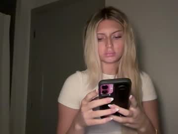 summerclarkee's chat room