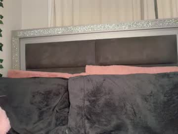 sophiasecretsx's chat room