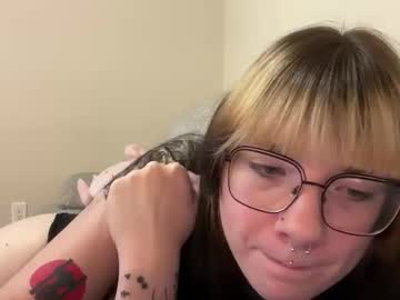 irissweets's chat room