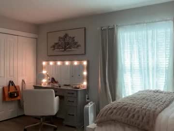 roxyrain2736's chat room